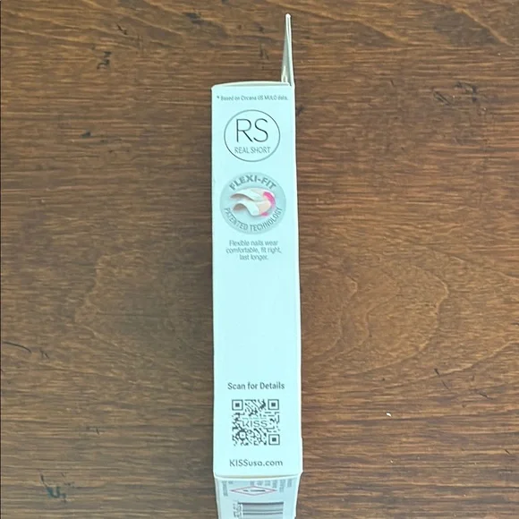 Kiss Women's Acrylic French Manicure Set NWT - Picture 9 of 11